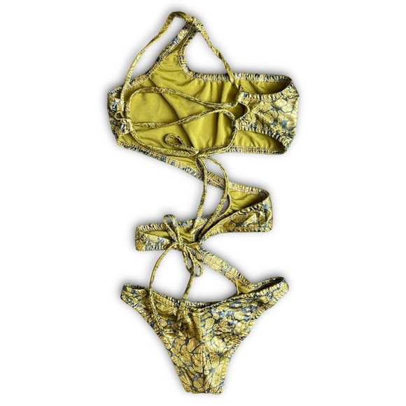 Colleen Kelly Gold Metallic One Piece Cut Out Swimsuit - Picture 2 of 3